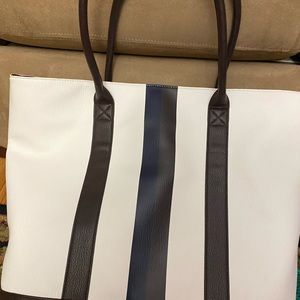 Livingston tote by Mark & Graham